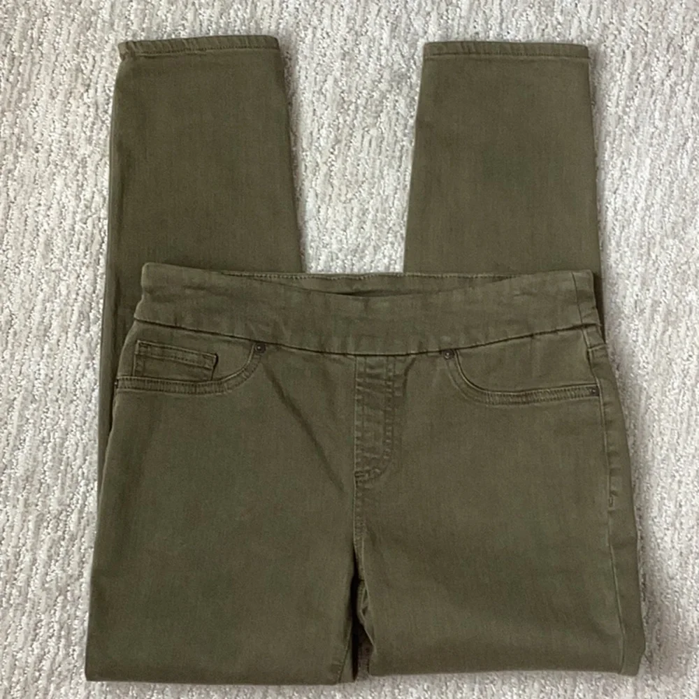 Chico’s Denim Pull On Ankle Jeggings in Olive Size 4 Safari Chic Modern Utility